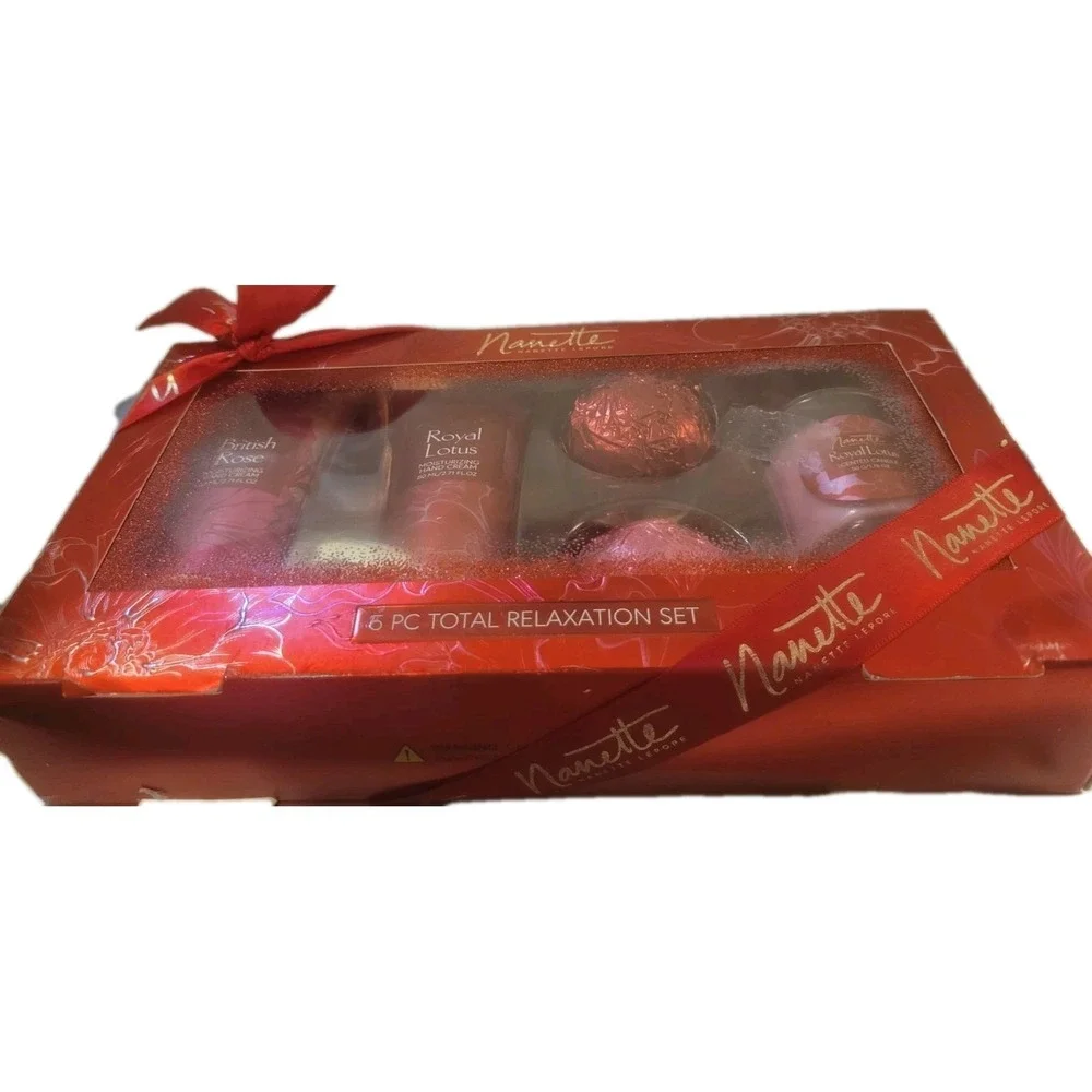 Nanette Lepore Royal Lotus/British Rose 5 Piece Relaxation Set‎